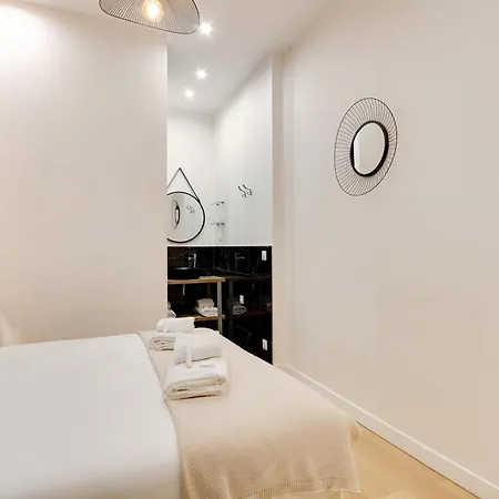 Appartamento Off Majesti In Montmartre - Rue Pierre Fontaine Parigi